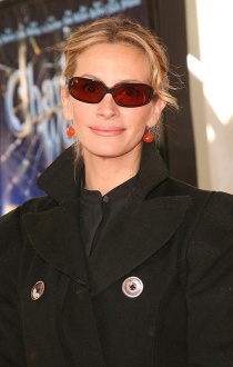 julia roberts glasses
